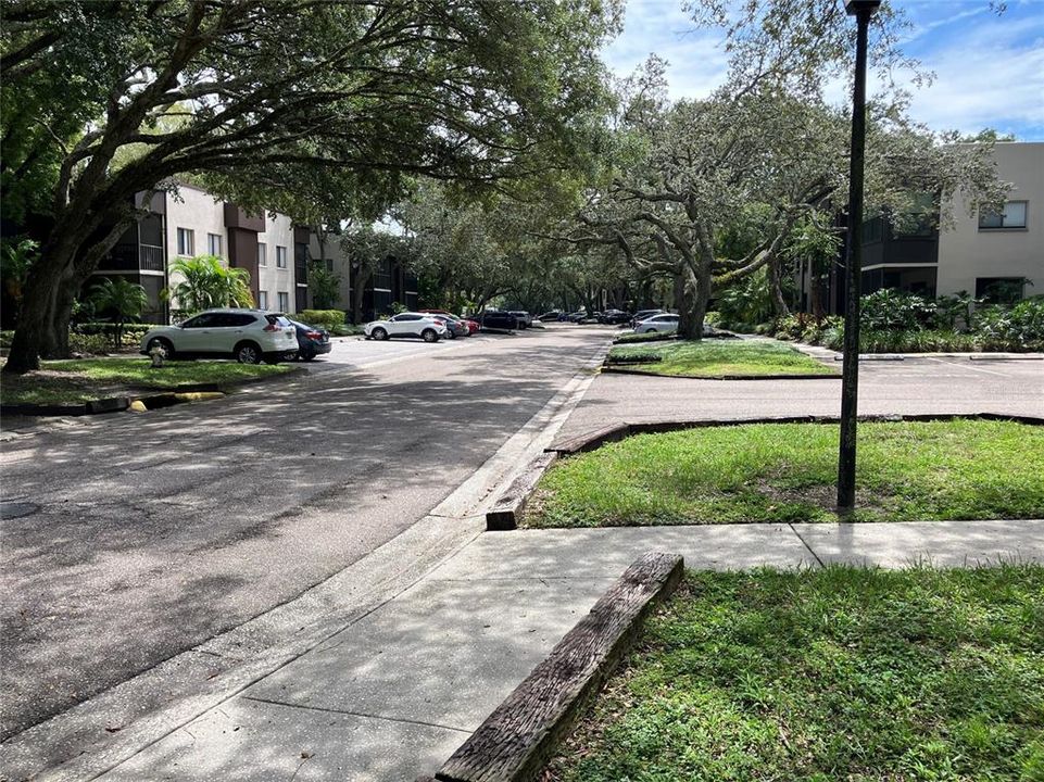 For Sale: $145,000 (2 beds, 2 baths, 960 Square Feet)