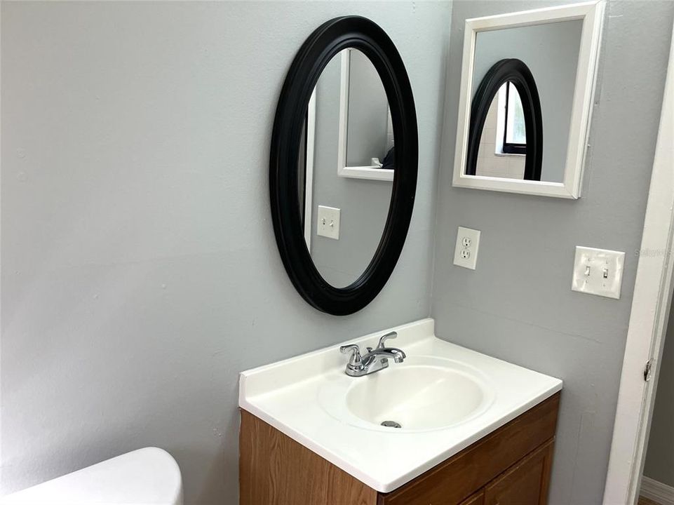 For Sale: $145,000 (2 beds, 2 baths, 960 Square Feet)