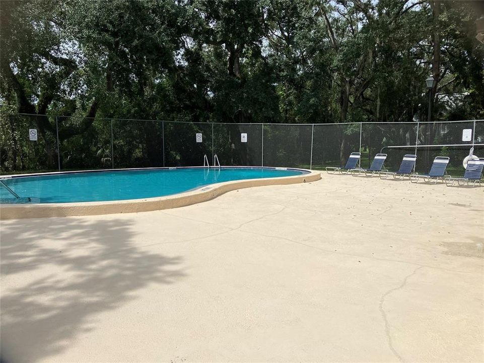 For Sale: $145,000 (2 beds, 2 baths, 960 Square Feet)