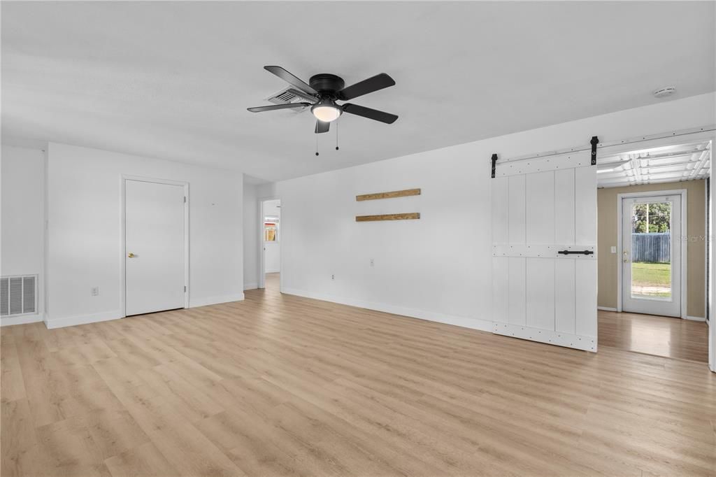 For Rent: $2,400 (4 beds, 3 baths, 1900 Square Feet)
