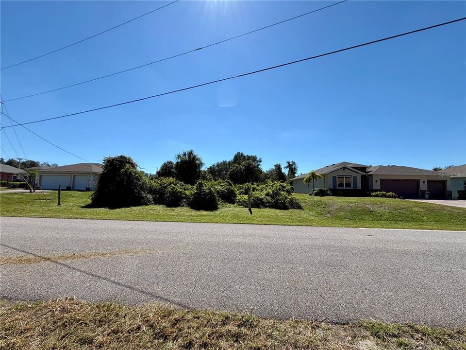 For Sale: $22,500 (0.25 acres)