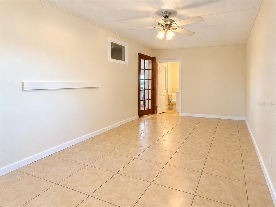 待售: $340,000 (4 贝兹, 2 浴室, 1660 平方英尺)