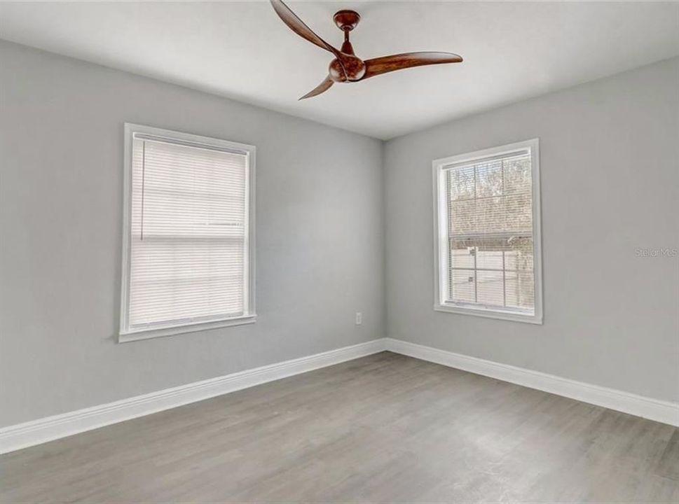 For Sale: $239,900 (2 beds, 2 baths, 1345 Square Feet)