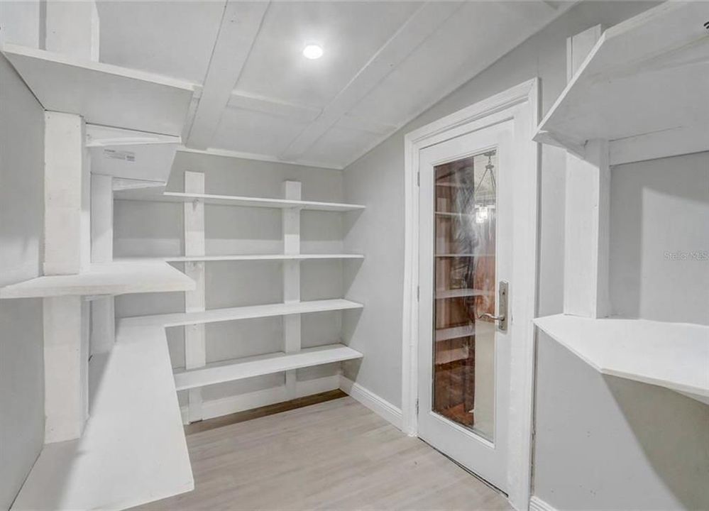 For Sale: $239,900 (2 beds, 2 baths, 1345 Square Feet)