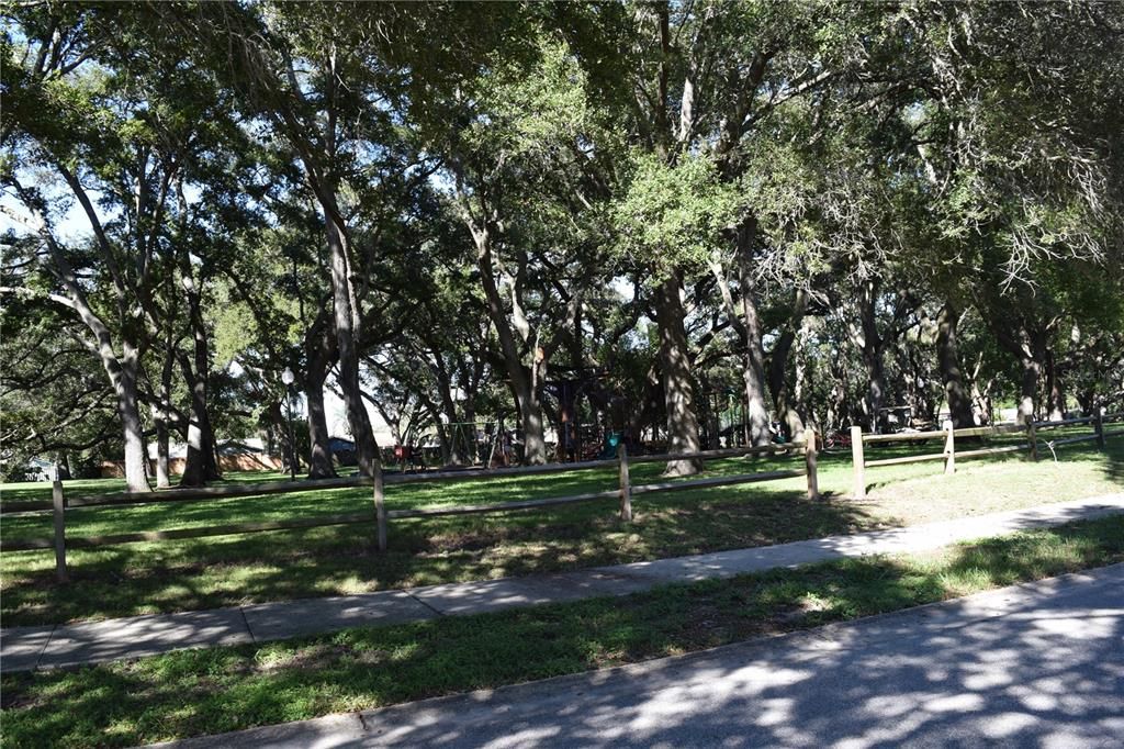 For Sale: $350,000 (3 beds, 2 baths, 1280 Square Feet)
