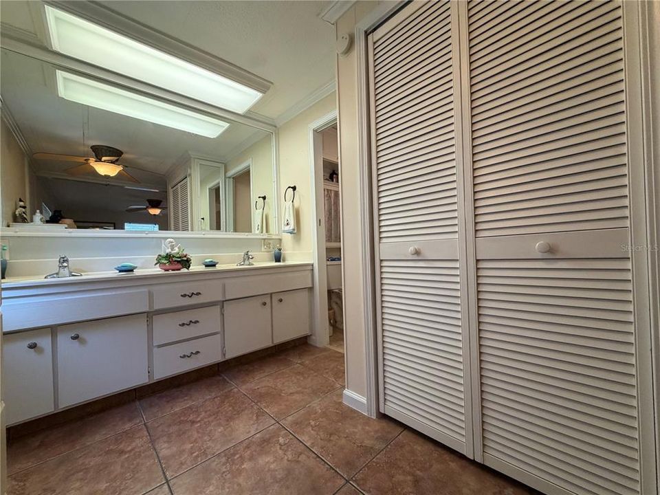 En Venta: $139,900 (2 camas, 2 baños, 1370 Pies cuadrados)