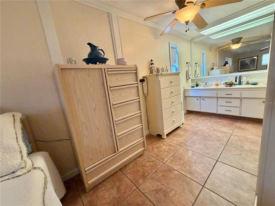 En Venta: $139,900 (2 camas, 2 baños, 1370 Pies cuadrados)