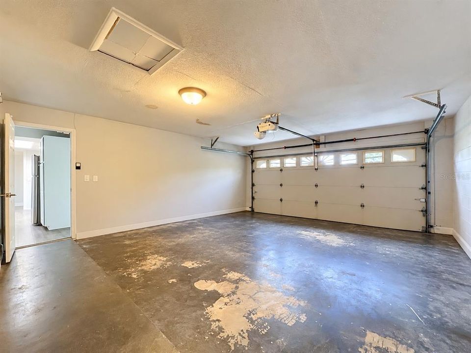For Sale: $405,000 (4 beds, 2 baths, 1530 Square Feet)