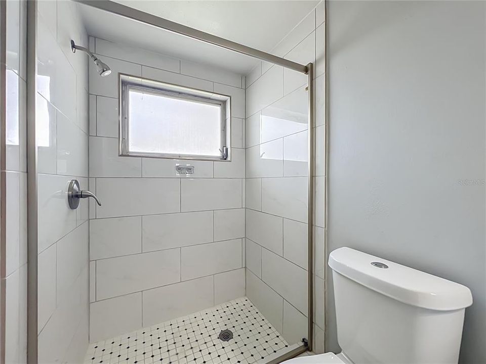 For Sale: $405,000 (4 beds, 2 baths, 1530 Square Feet)