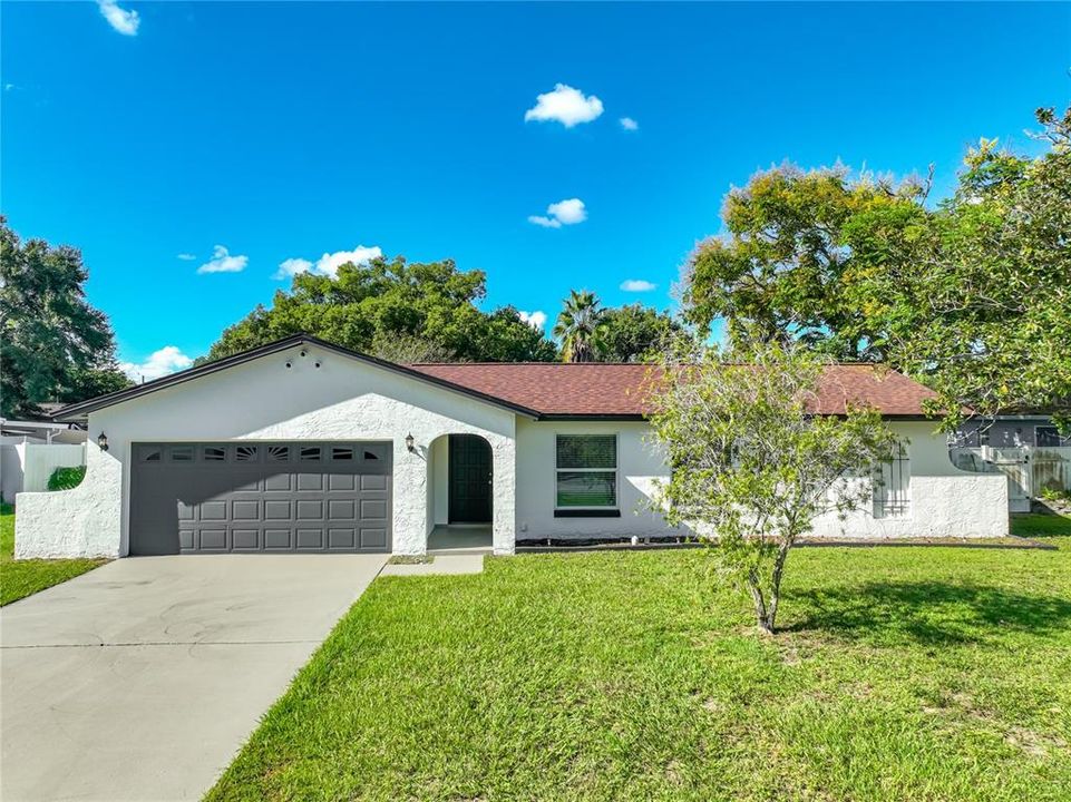 For Sale: $405,000 (4 beds, 2 baths, 1530 Square Feet)
