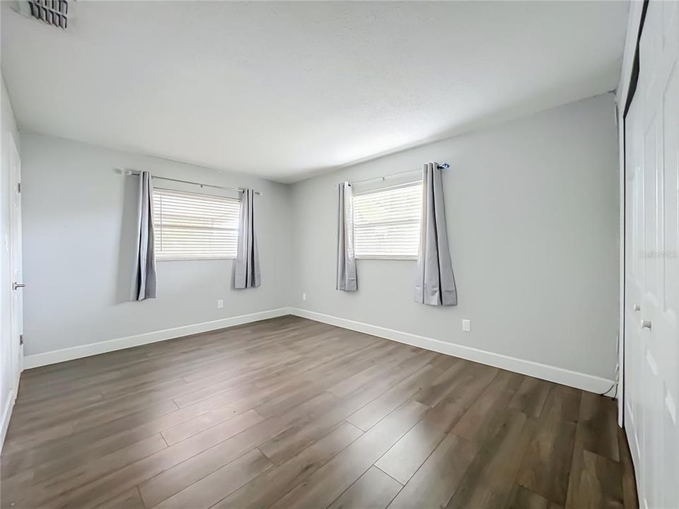 For Sale: $405,000 (4 beds, 2 baths, 1530 Square Feet)