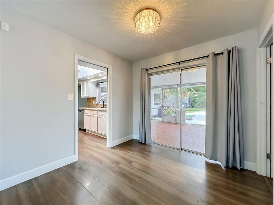 For Sale: $405,000 (4 beds, 2 baths, 1530 Square Feet)