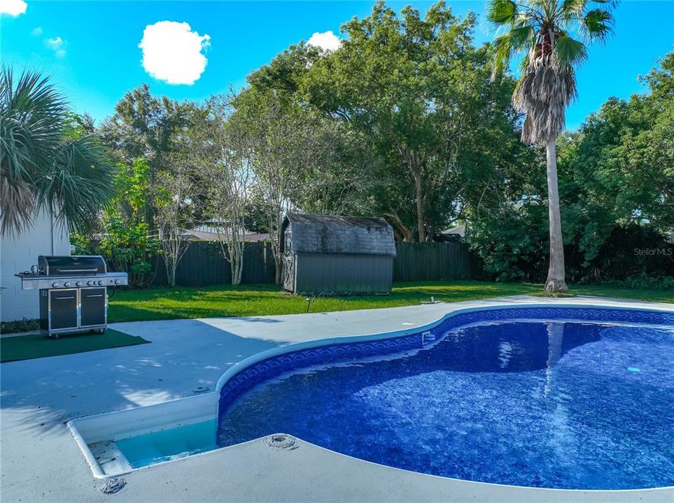 For Sale: $405,000 (4 beds, 2 baths, 1530 Square Feet)