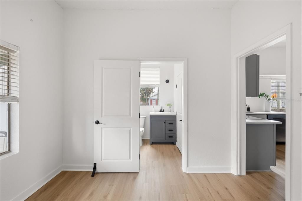 For Sale: $399,999 (2 beds, 0 baths, 1114 Square Feet)