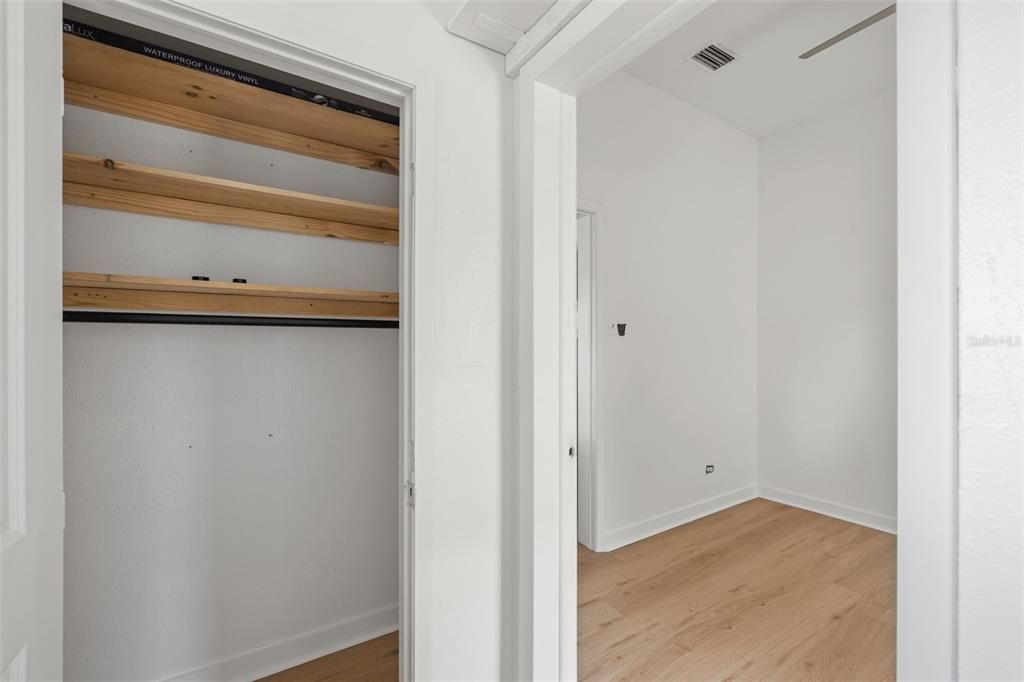 For Sale: $399,999 (2 beds, 0 baths, 1114 Square Feet)