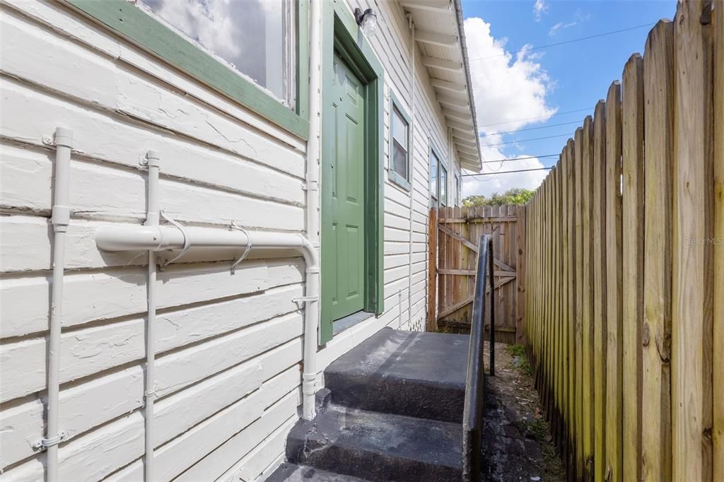 For Sale: $399,999 (2 beds, 0 baths, 1114 Square Feet)
