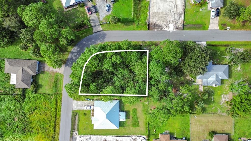 На продажу: $49,900 (0.21 acres)