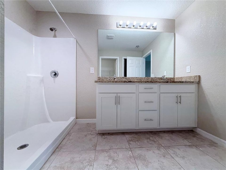 For Sale: $295,000 (3 beds, 2 baths, 1532 Square Feet)