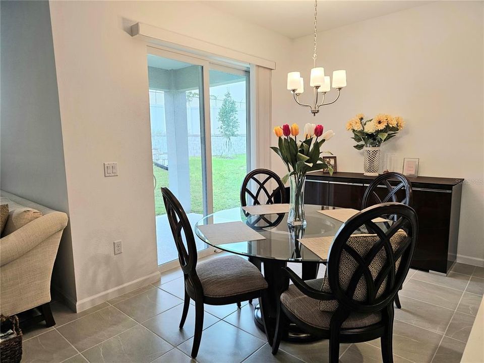 For Rent: $2,500 (4 beds, 2 baths, 1627 Square Feet)
