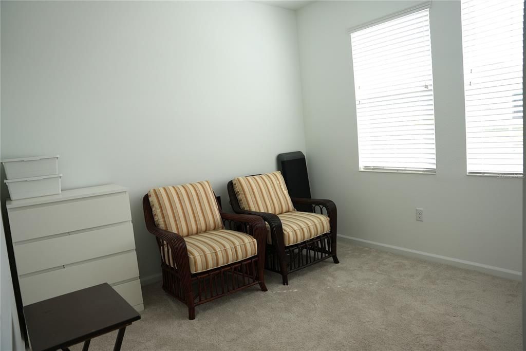For Rent: $2,500 (4 beds, 2 baths, 1627 Square Feet)
