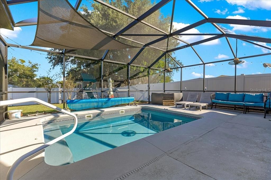 For Sale: $285,000 (3 beds, 2 baths, 1471 Square Feet)