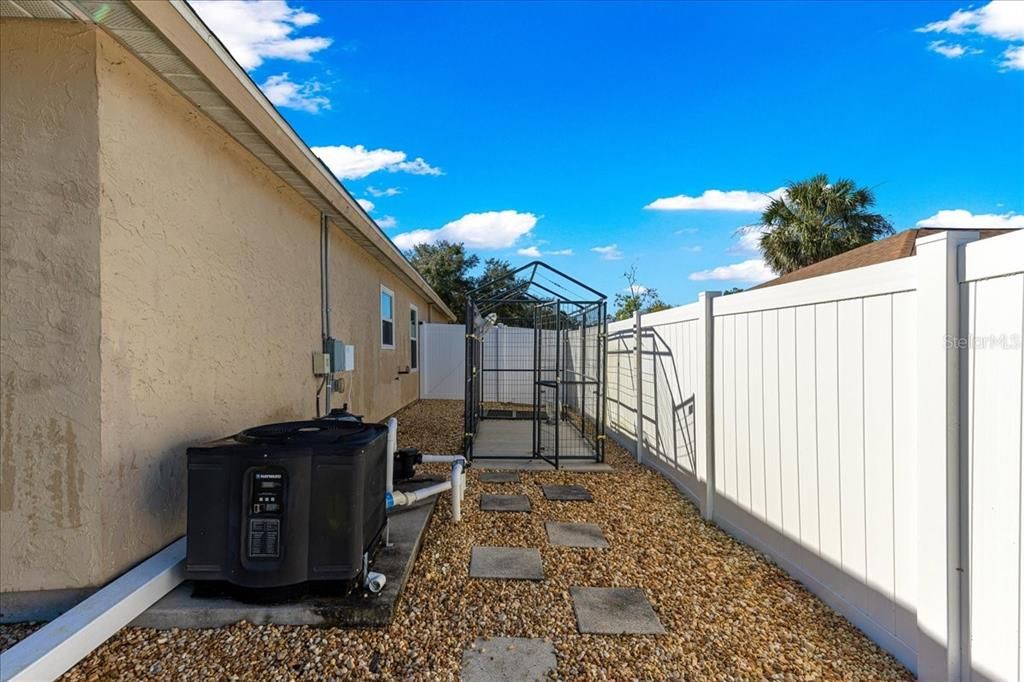 For Sale: $285,000 (3 beds, 2 baths, 1471 Square Feet)