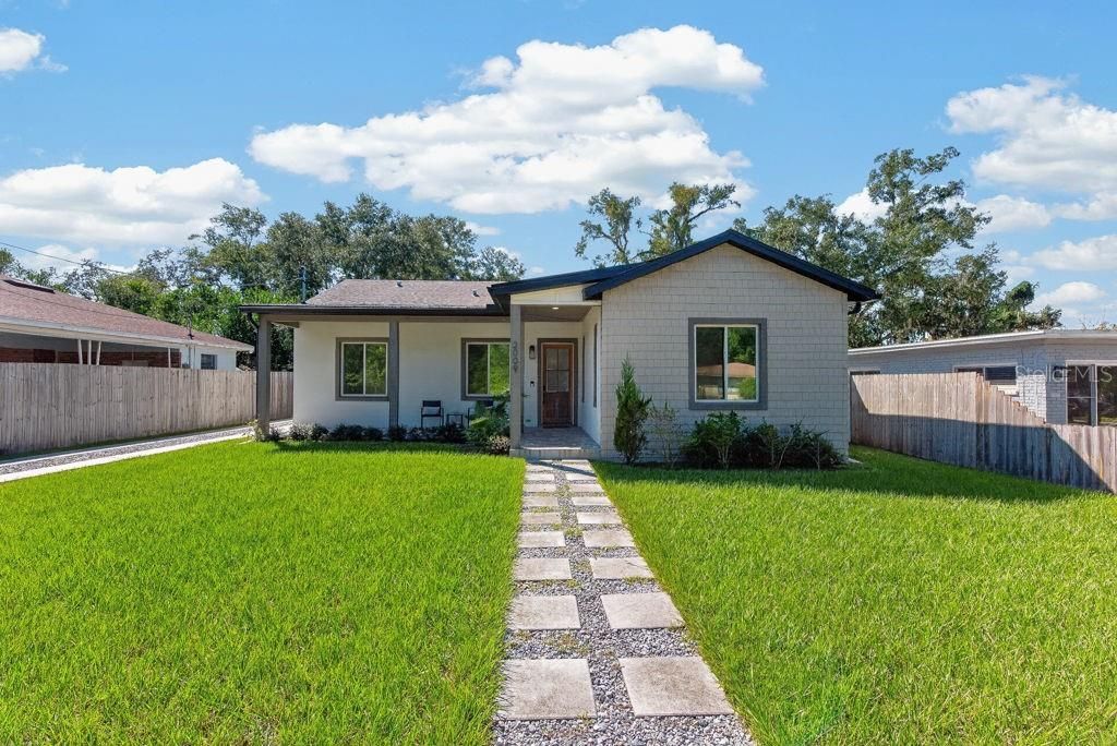 En Venta: $545,000 (3 camas, 2 baños, 1570 Pies cuadrados)