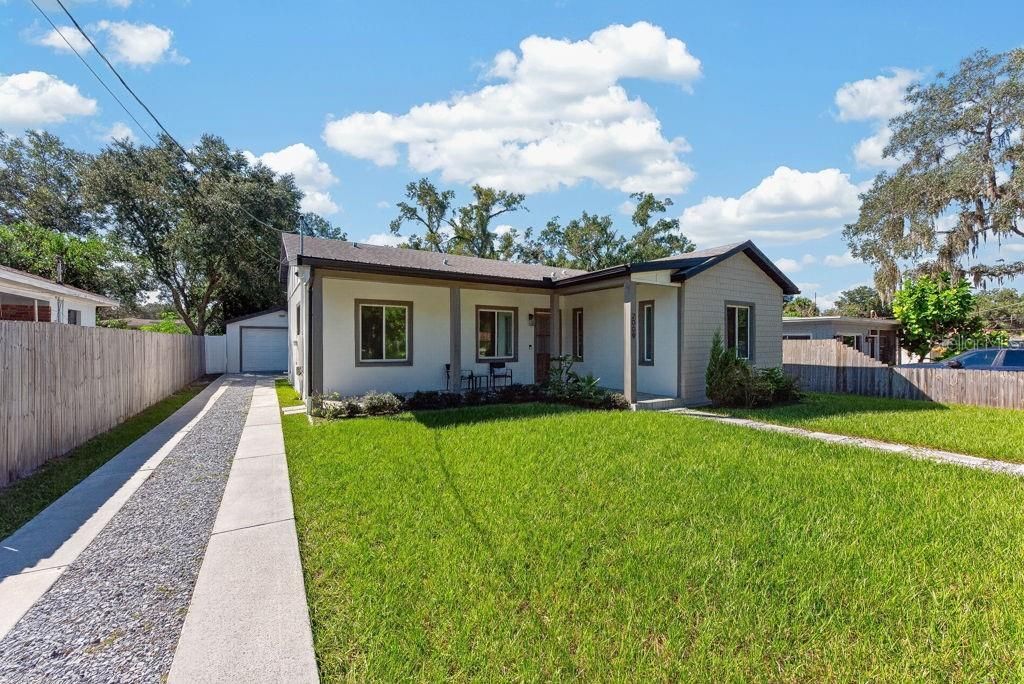 En Venta: $545,000 (3 camas, 2 baños, 1570 Pies cuadrados)
