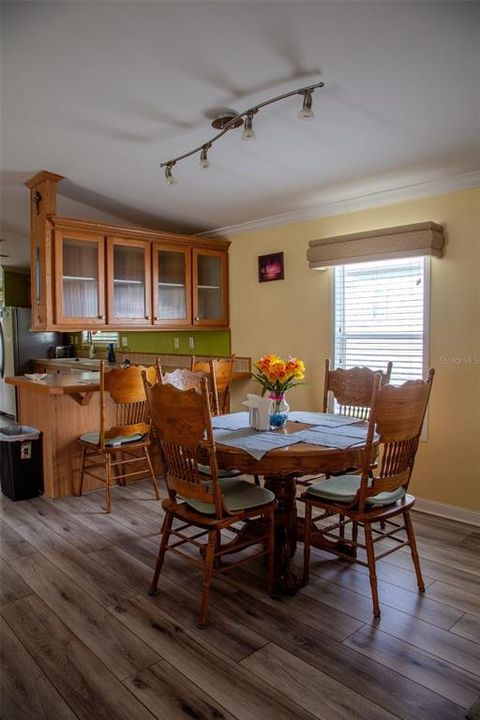 For Sale: $81,900 (2 beds, 2 baths, 1456 Square Feet)