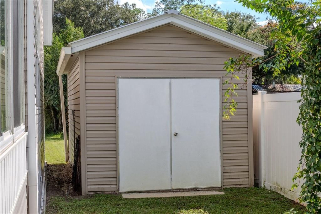 For Sale: $81,900 (2 beds, 2 baths, 1456 Square Feet)