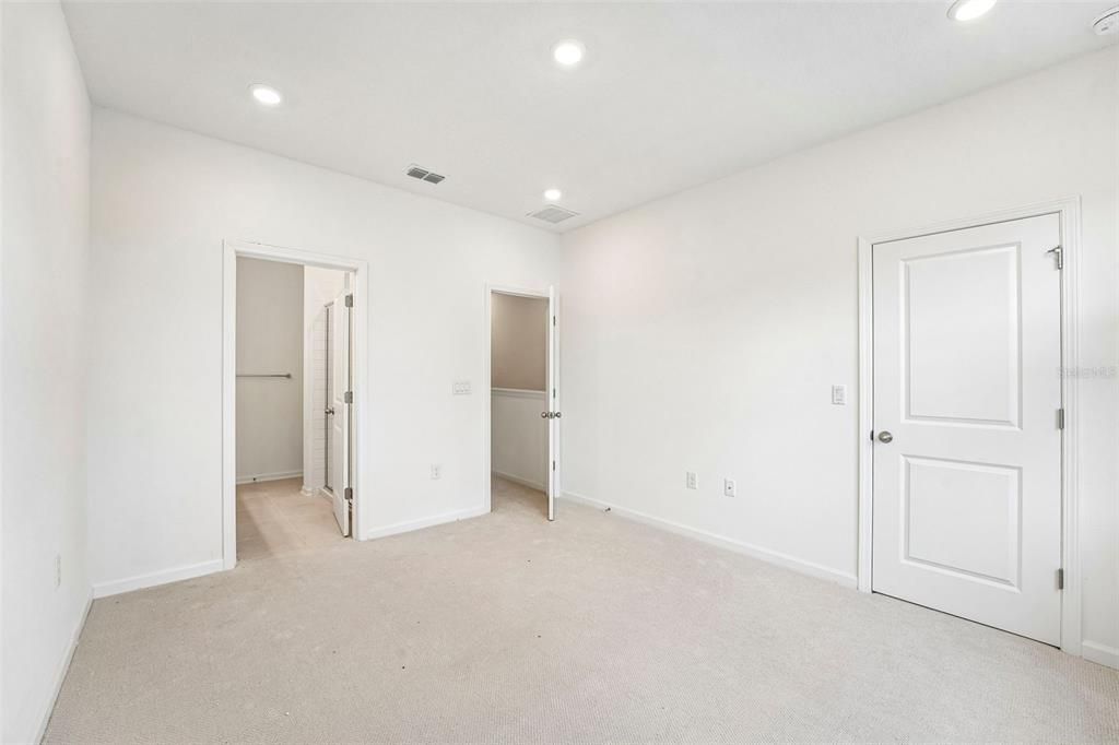 En Venta: $334,990 (3 camas, 2 baños, 1549 Pies cuadrados)