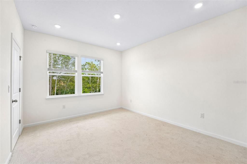 En Venta: $334,990 (3 camas, 2 baños, 1549 Pies cuadrados)