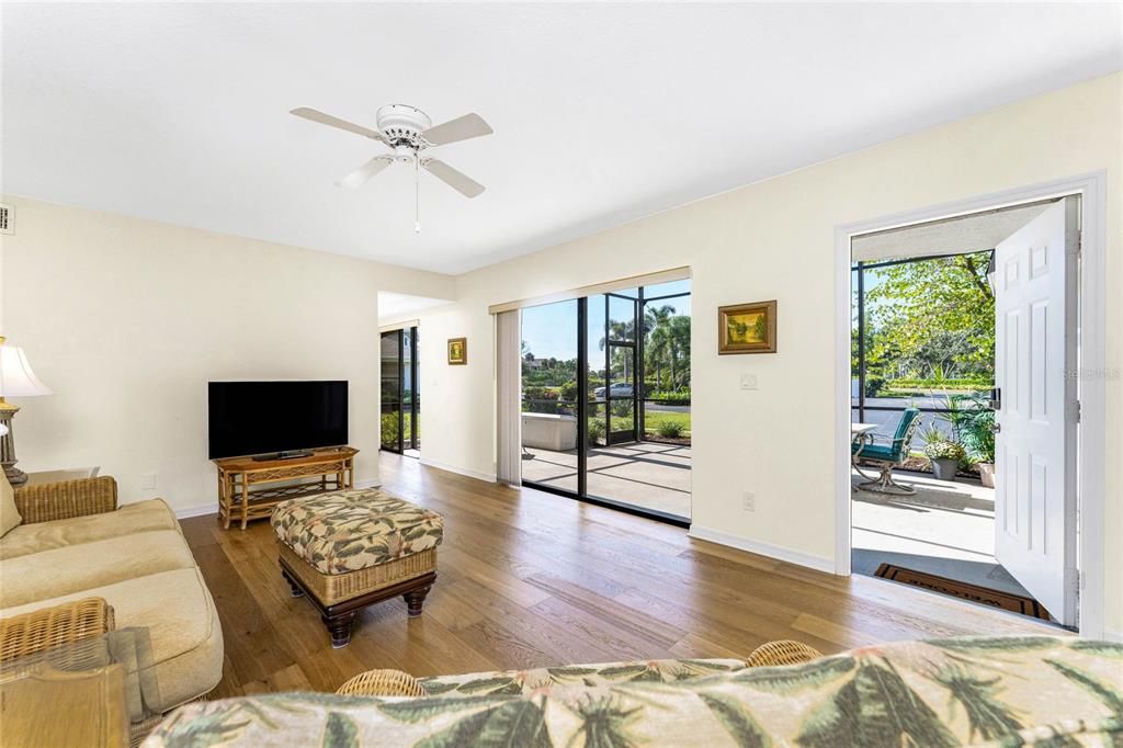 For Sale: $235,000 (2 beds, 2 baths, 1418 Square Feet)