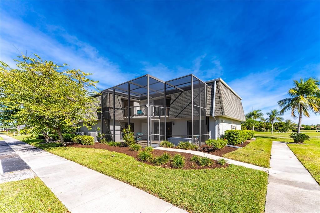 For Sale: $235,000 (2 beds, 2 baths, 1418 Square Feet)