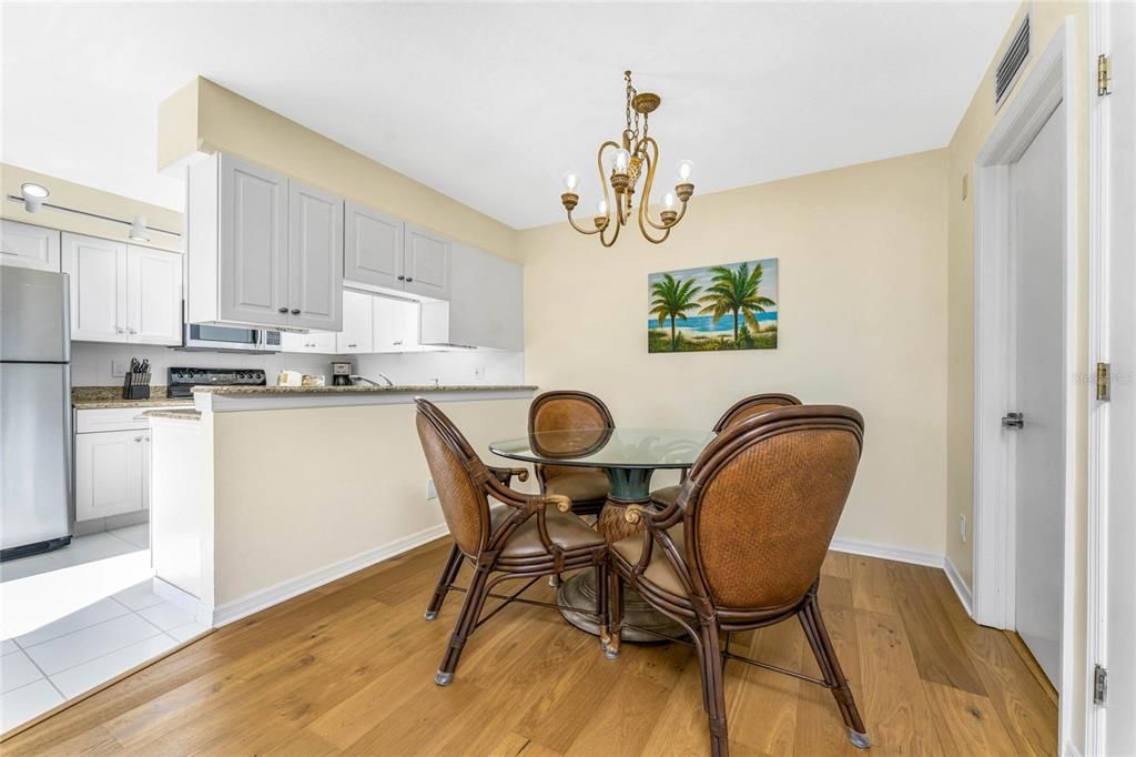 For Sale: $235,000 (2 beds, 2 baths, 1418 Square Feet)