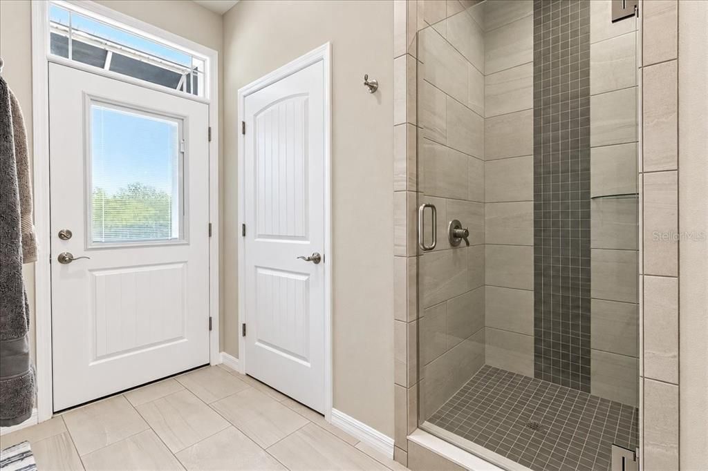 For Sale: $1,250,000 (3 beds, 3 baths, 2922 Square Feet)