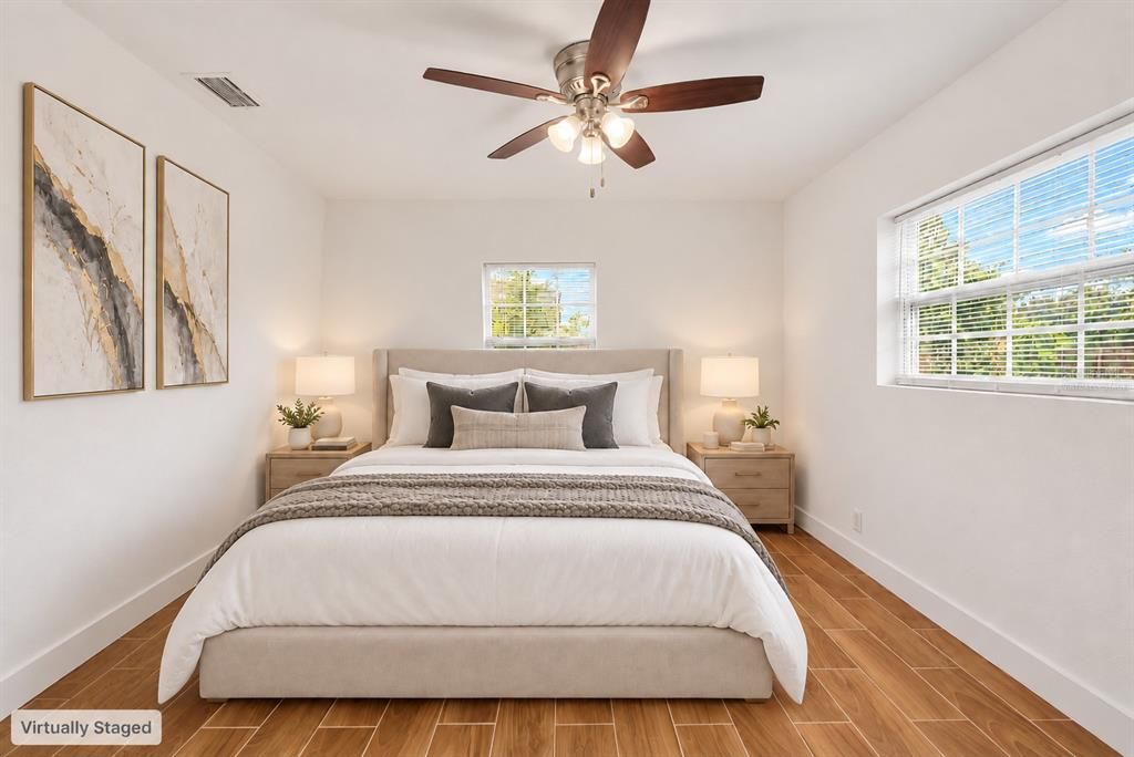 Activo con contrato: $359,900 (3 camas, 2 baños, 1220 Pies cuadrados)