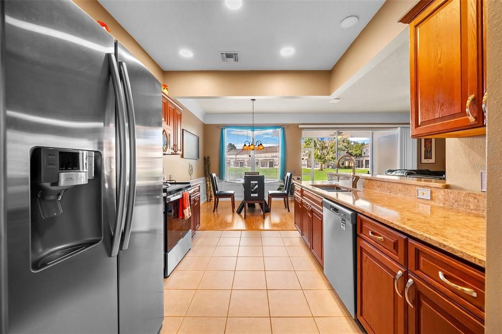For Sale: $290,000 (3 beds, 2 baths, 1666 Square Feet)