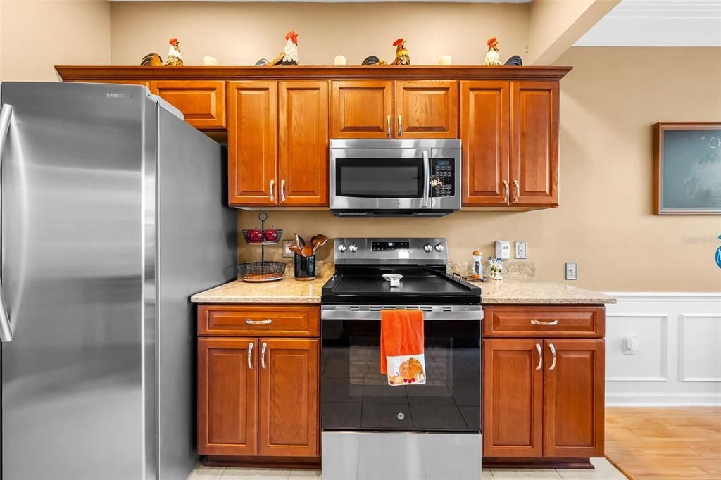 For Sale: $290,000 (3 beds, 2 baths, 1666 Square Feet)