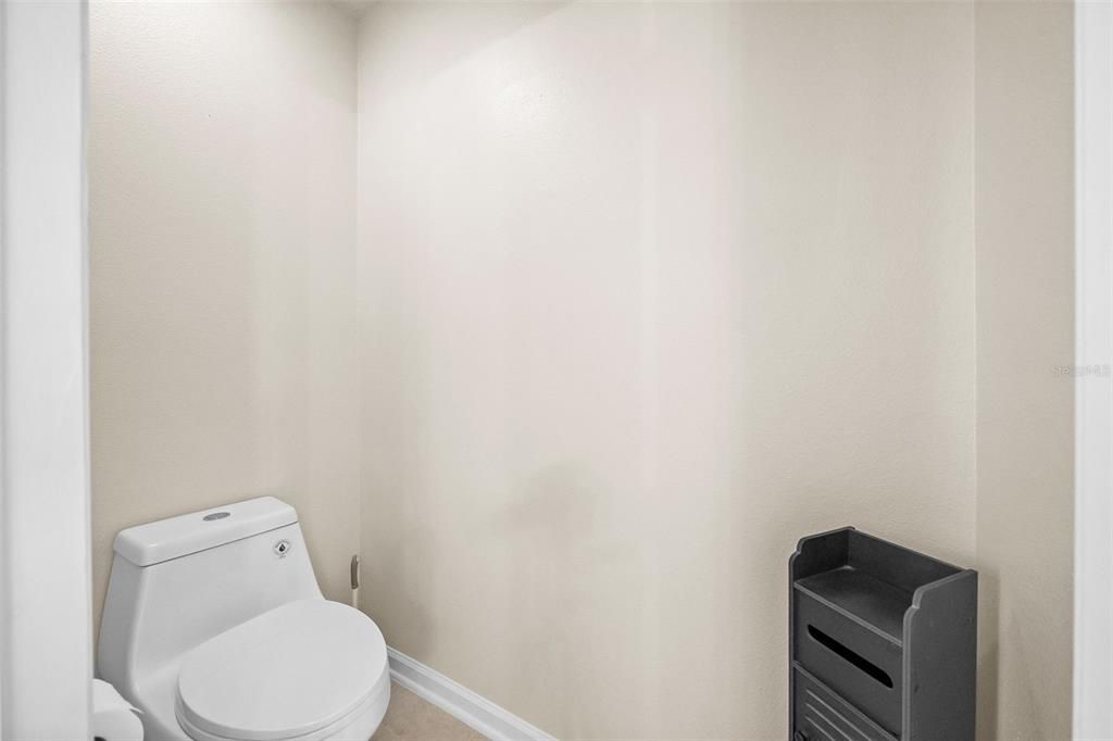 For Sale: $290,000 (3 beds, 2 baths, 1666 Square Feet)