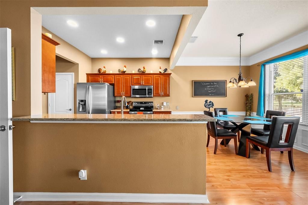 For Sale: $290,000 (3 beds, 2 baths, 1666 Square Feet)