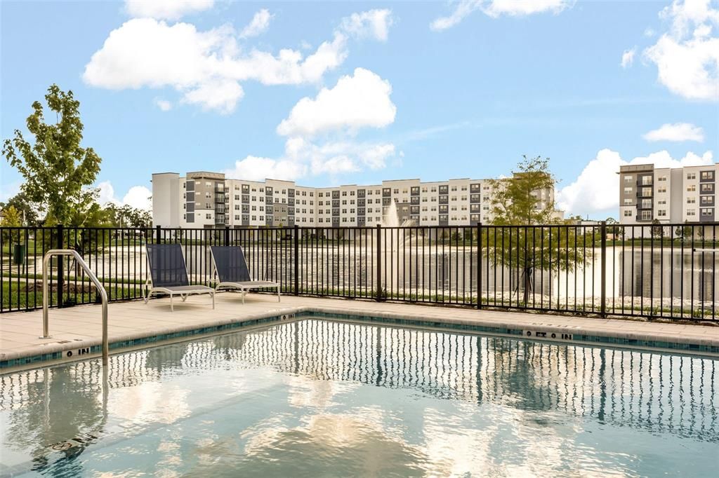 For Sale: $242,000 (1 beds, 1 baths, 750 Square Feet)