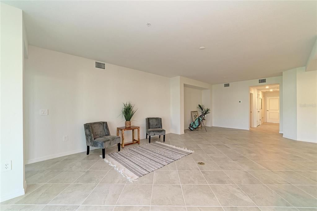 For Rent: $4,500 (3 beds, 2 baths, 1800 Square Feet)