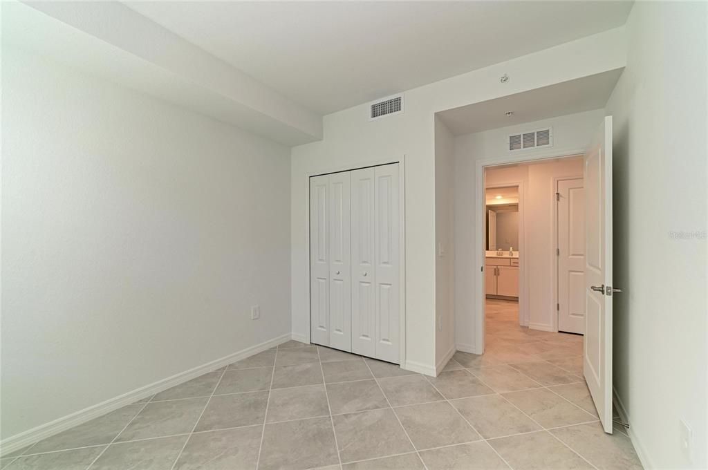 For Rent: $4,500 (3 beds, 2 baths, 1800 Square Feet)