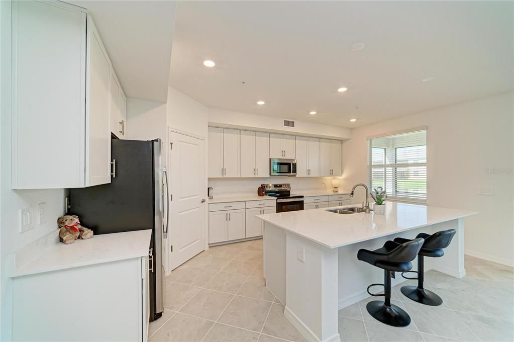 For Rent: $4,500 (3 beds, 2 baths, 1800 Square Feet)