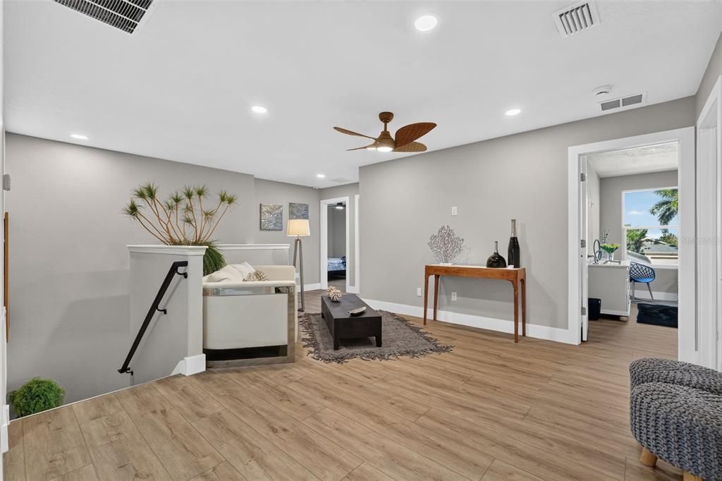 For Sale: $475,000 (5 beds, 3 baths, 3300 Square Feet)