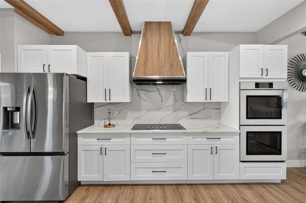 For Sale: $475,000 (5 beds, 3 baths, 3300 Square Feet)