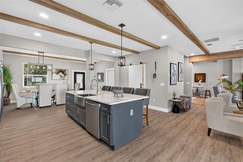 For Sale: $475,000 (5 beds, 3 baths, 3300 Square Feet)