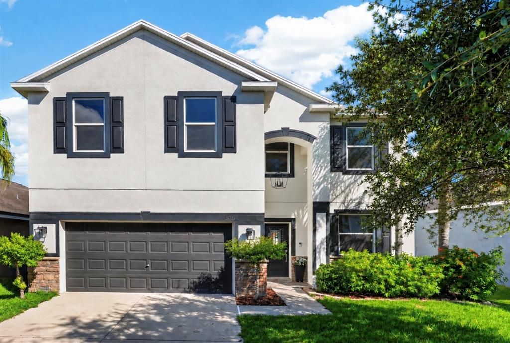 For Sale: $475,000 (5 beds, 3 baths, 3300 Square Feet)