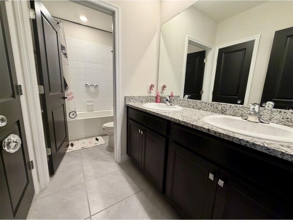 For Sale: $675,000 (4 beds, 3 baths, 3313 Square Feet)